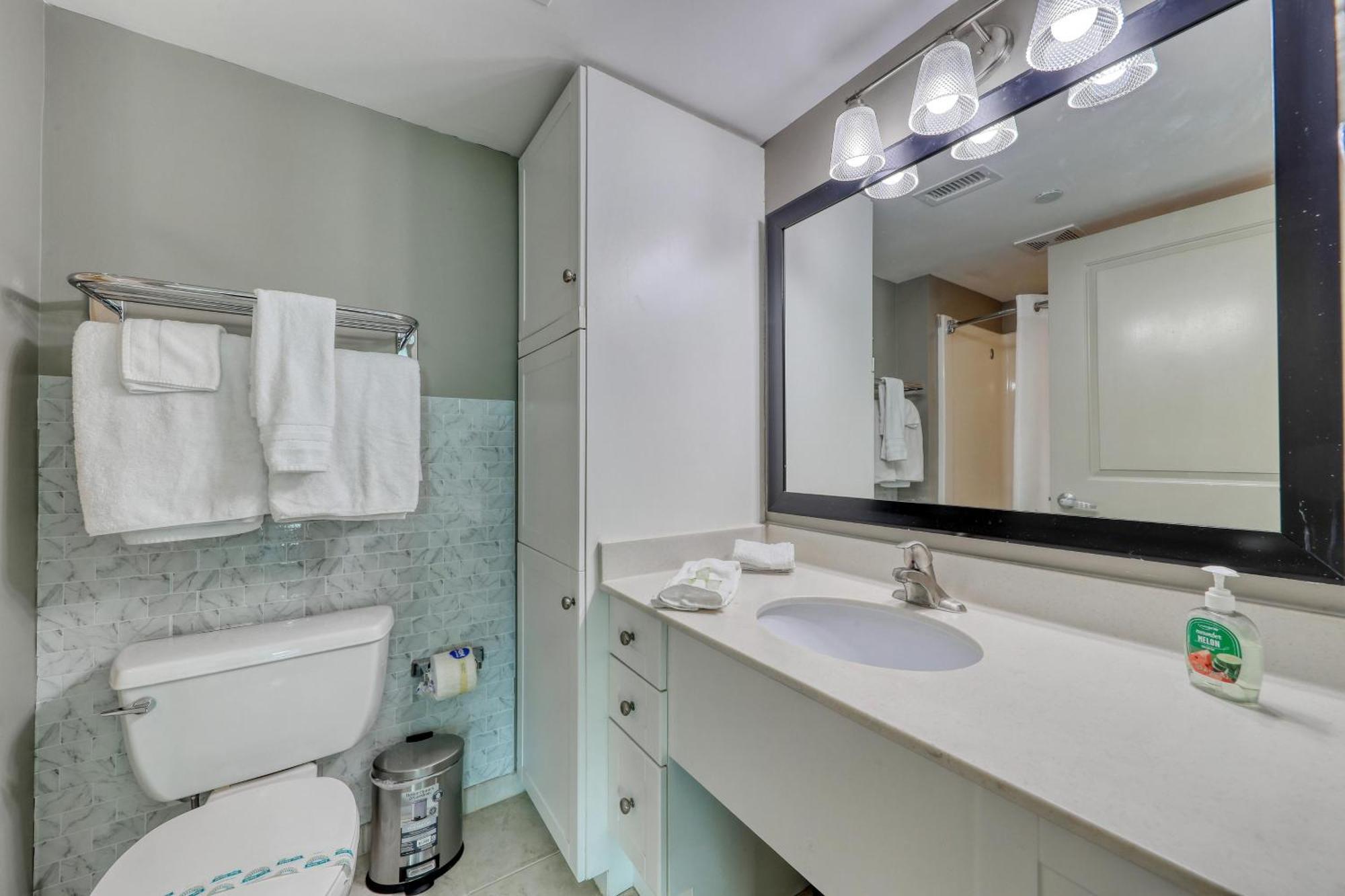 Вілла 107 S Ocean Blvd, 0308 - Ocean Front Sleeps 6 Мертл-Біч Екстер'єр фото