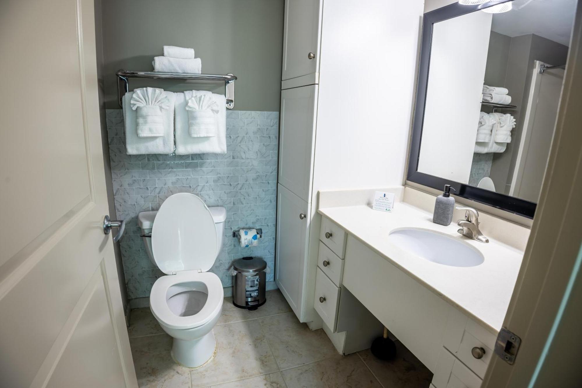 Вілла 107 S Ocean Blvd, 0308 - Ocean Front Sleeps 6 Мертл-Біч Екстер'єр фото