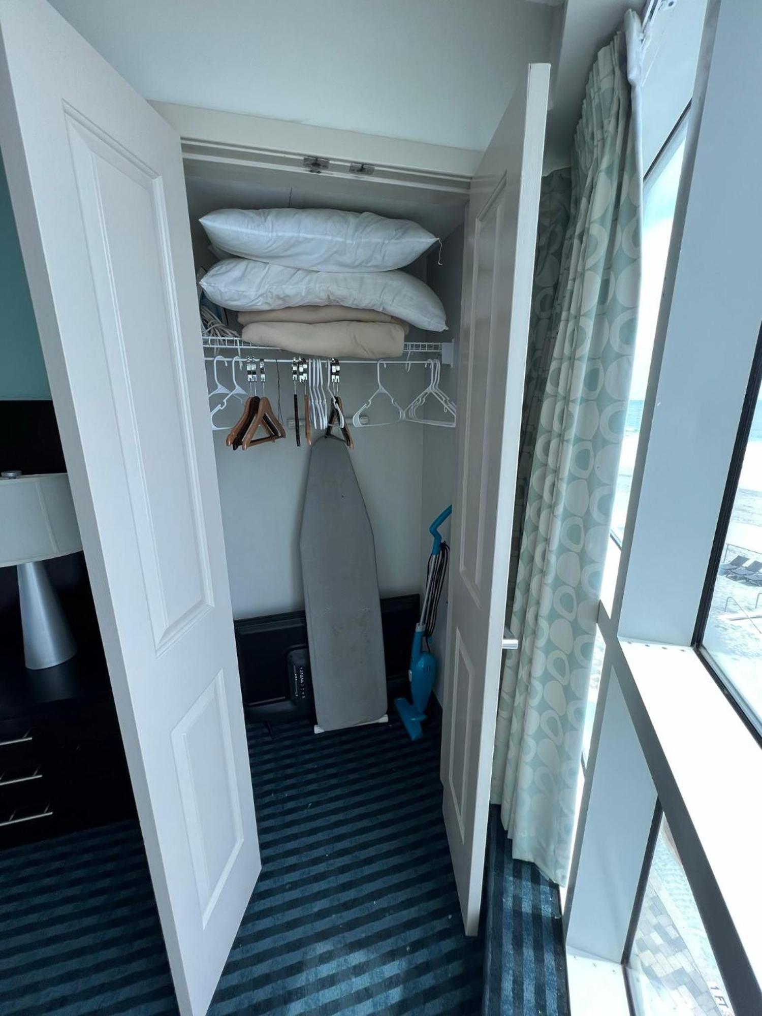 Вілла 107 S Ocean Blvd, 0308 - Ocean Front Sleeps 6 Мертл-Біч Екстер'єр фото